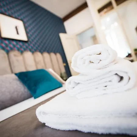 Vite Luxury Apartment *