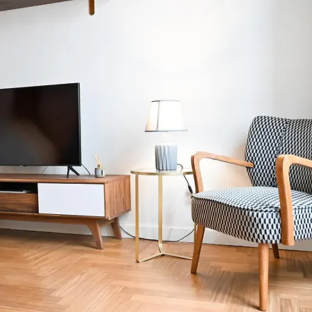 Vite Luxury Apartment
